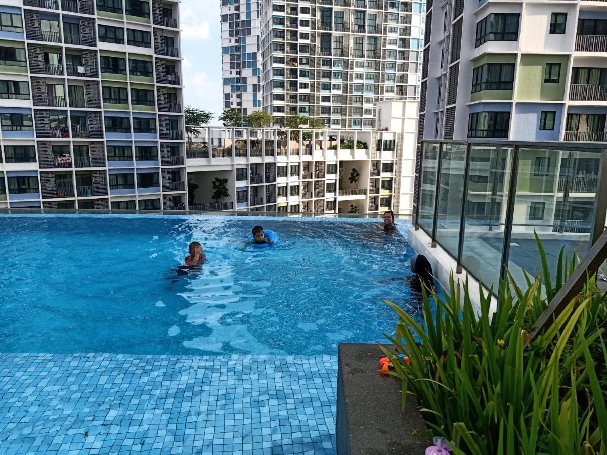 D'Gunduls Homestay Studio By Dgh I-City Shah Alam Exterior foto